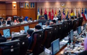 Deputy Prime Minister Ahmad Zahid Hamidi chairs the Halal Industry Development Council (MPIH) Meeting No. 1/2026 in Putrajaya, where the ASEAN Halal Council proposal was decided